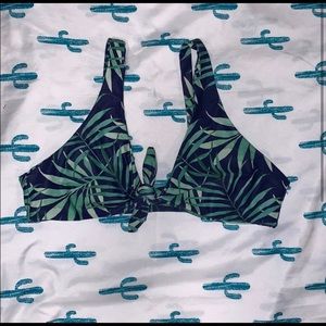 Vaya Island “Jaye Topanga Top”